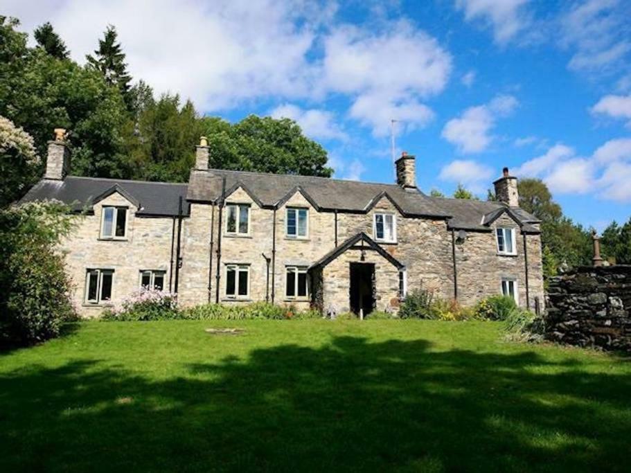 2 Tan-Y-Castell Villa Dolwyddelan Exterior photo